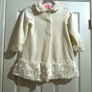 Beautiful Good lad off white pea coat! Size 6. Heavy duty coat and so gorgeous!